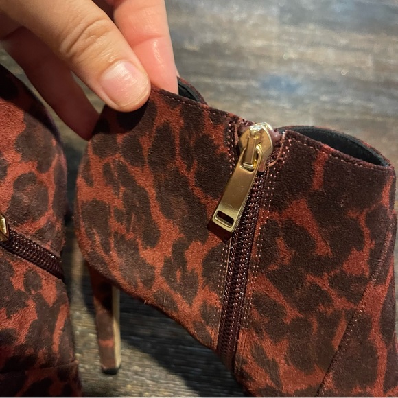 RARE Sample sale diane von furstenberg leopard booties - Picture 6 of 10